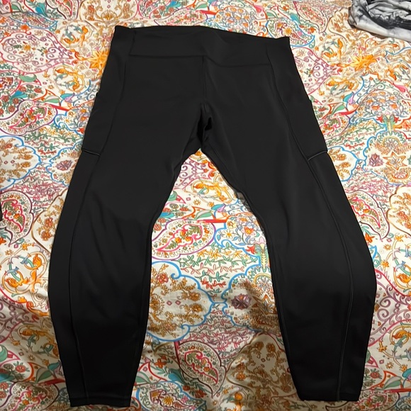 SOLD - Lululemon Speed Up Tight *Full-On Luxtreme 28" - Picture 1 of 2